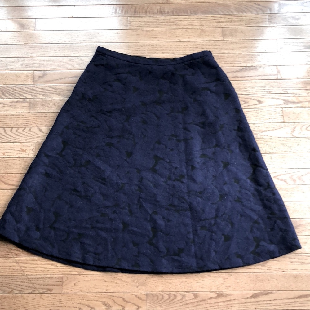 Skirt w/pockets
